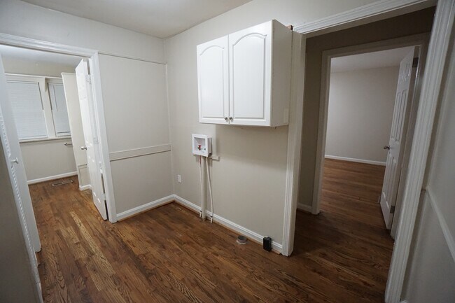 Building Photo - 1194 Birmingham St