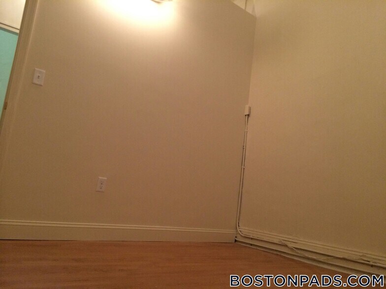Building Photo - 1173 Boylston St