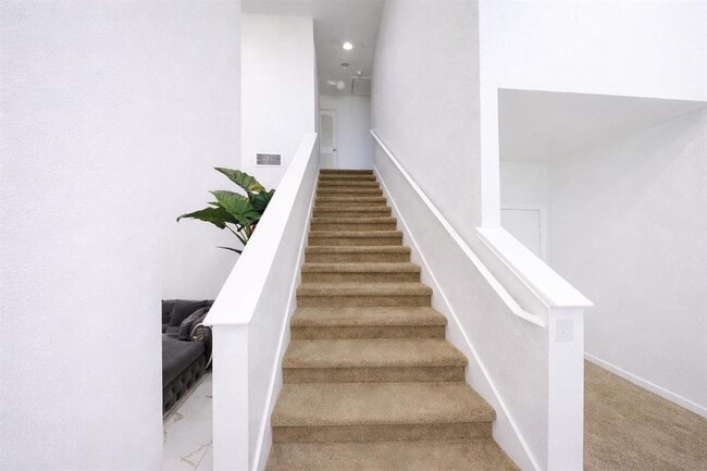 Building Photo - 12107 Riprap Dr