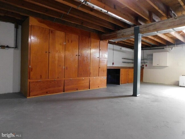 Building Photo - 1569 Frank Rd