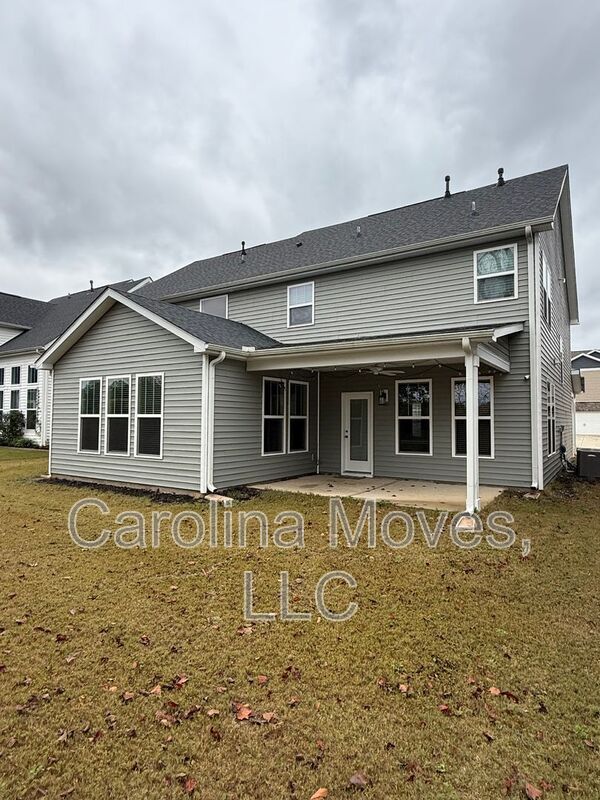 Building Photo - 521 Fenwick Dr