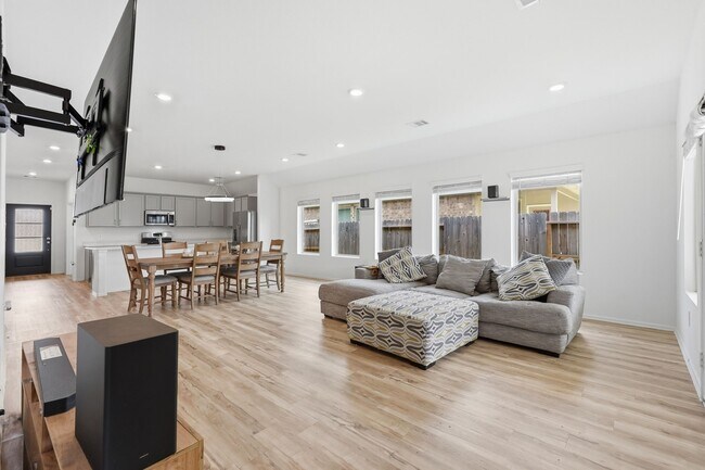 Building Photo - 2822 Paradise Rdg Wy