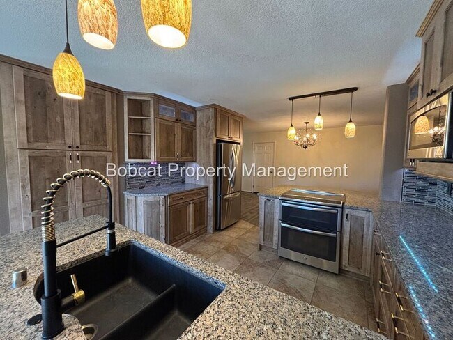 Building Photo - 3062 Doubletree Ln