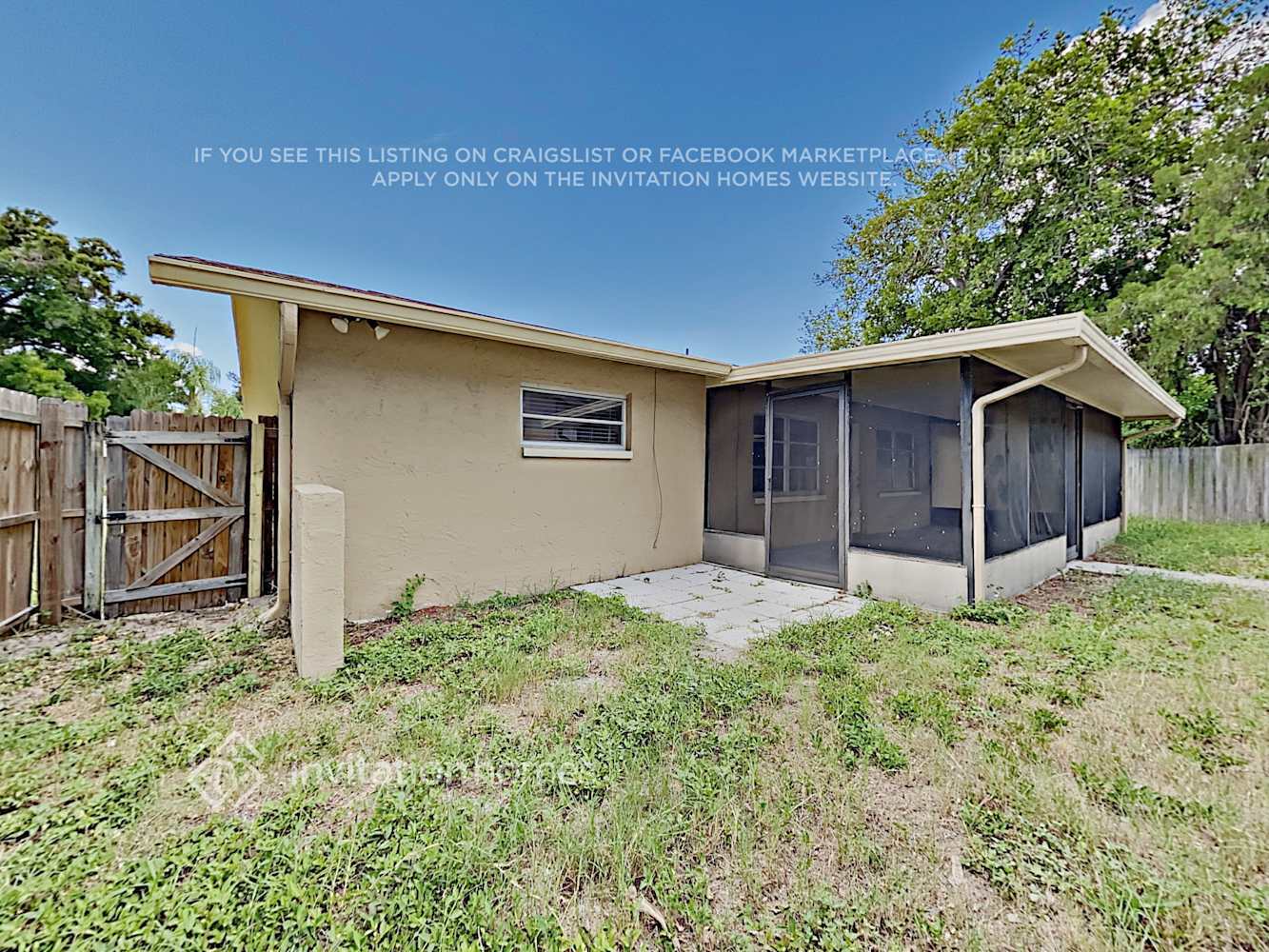 Building Photo - 1660 67th Ave S