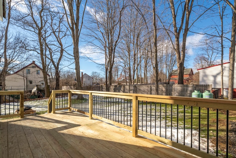 Building Photo - 17 Bridge St