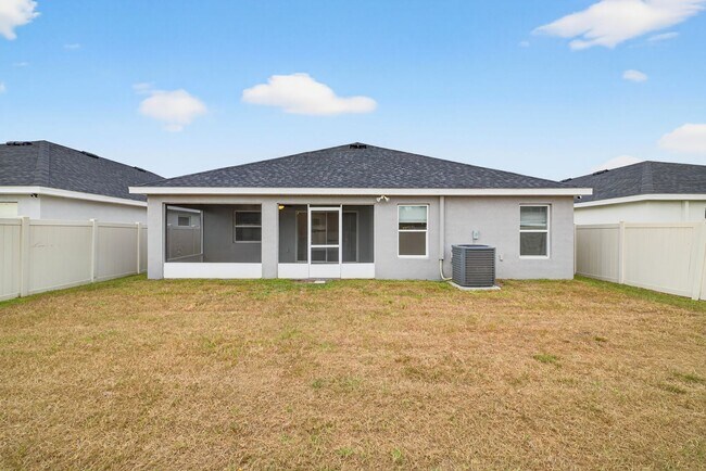 Building Photo - New Spacious 4 Bed - W/Amenities!