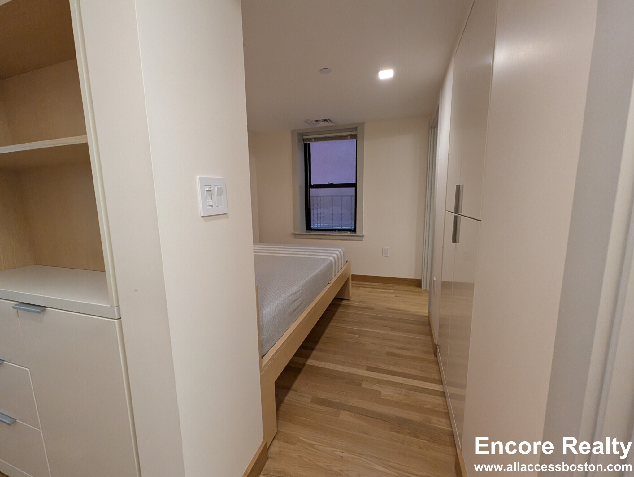 Building Photo - 115 Mt Auburn St