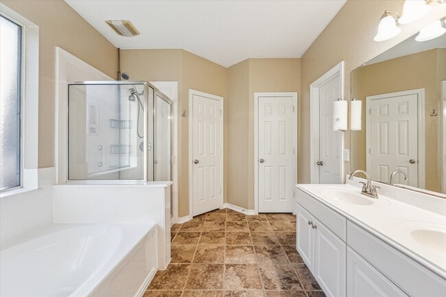 Building Photo - 6151 Galloway Ln