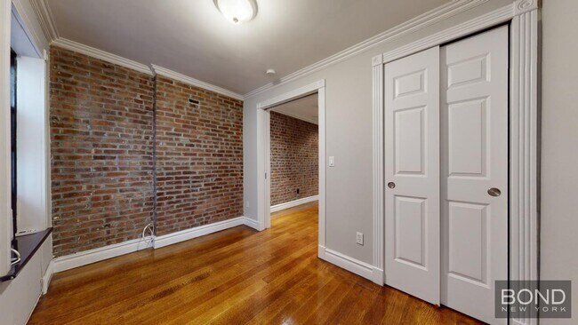 Building Photo - 345 W 53rd St