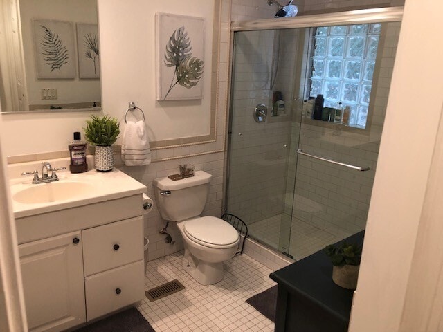 Building Photo - 1933 Kilburn Dr NE