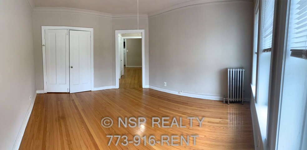 Building Photo - 4265 W Addison St