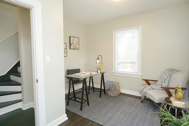 Building Photo - 1090 Birney Ln