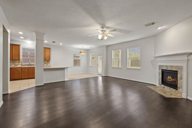 Building Photo - 28018 Wind Hawk Dr