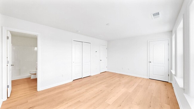 Building Photo - 139 Totter Way