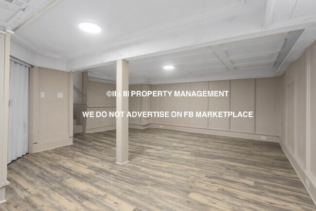 Building Photo - 7801 NE San Rafael Dr