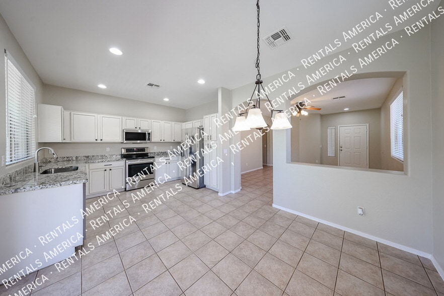 Building Photo - 16926 W Nottingham Way