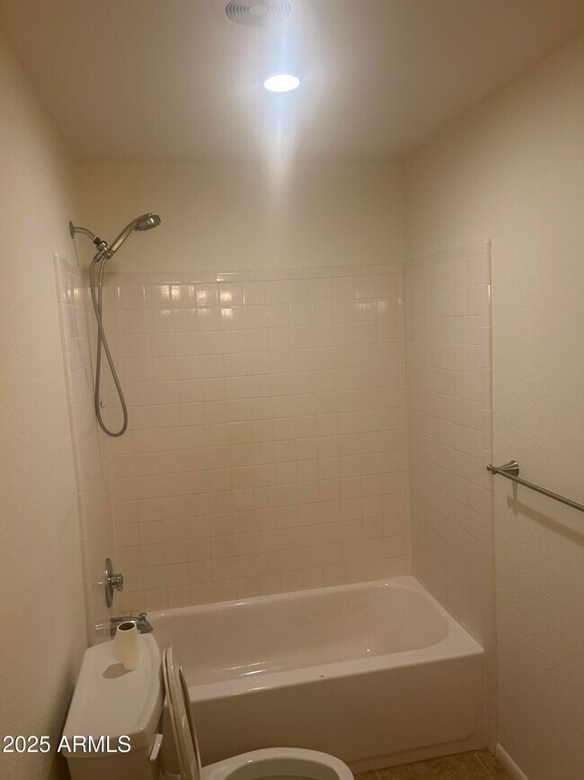 Building Photo - 12138 E Oriole Way