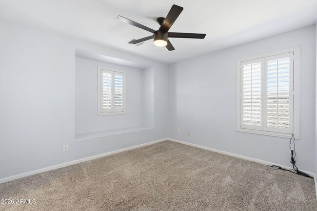 Building Photo - 11402 W Alvarado Rd