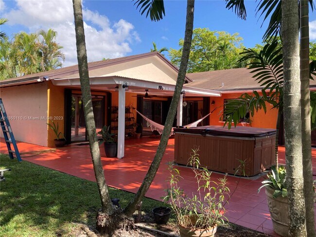 Building Photo - 12800 SW 104th Terrace