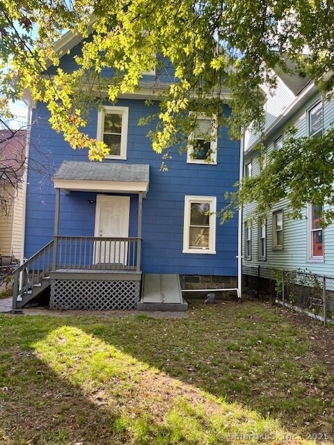 Building Photo - 768 Iranistan Ave