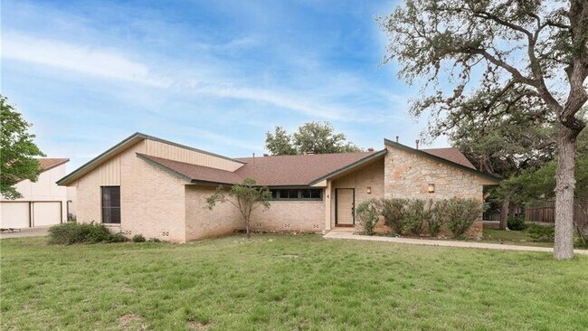 Building Photo - 725 Woodrow Cir