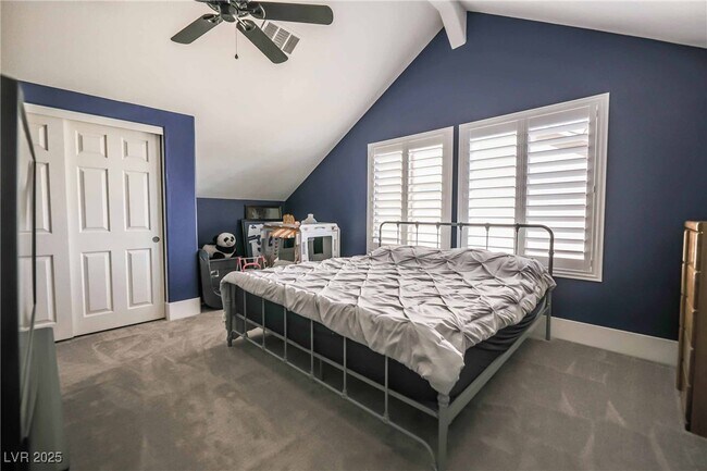 Building Photo - 780 Valley Rise Dr