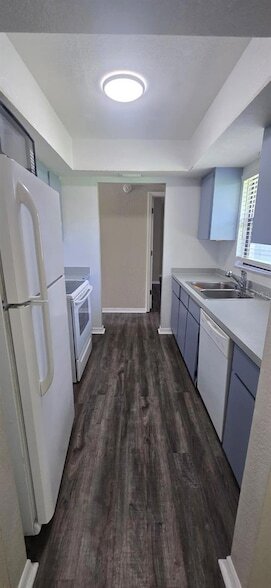 Building Photo - 5498 Montego Ln