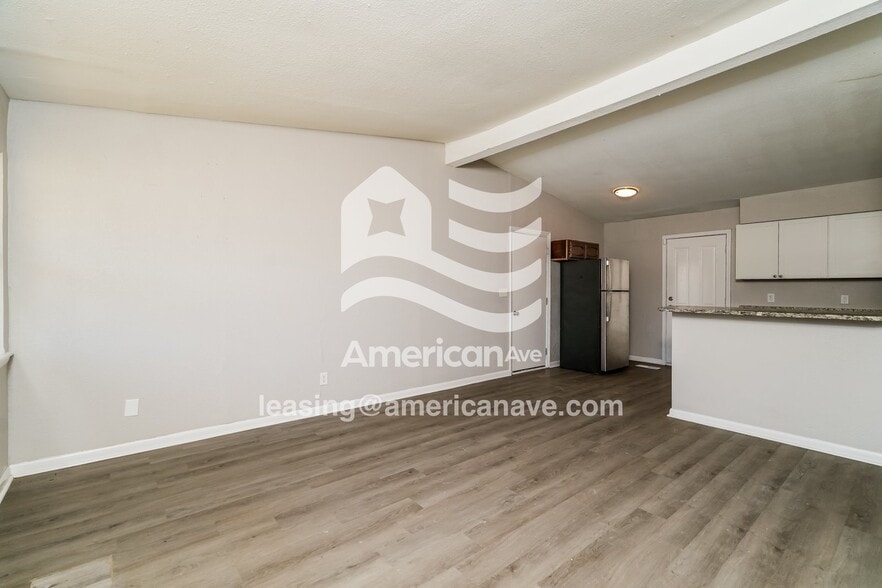 Building Photo - 4127 E Xyler St