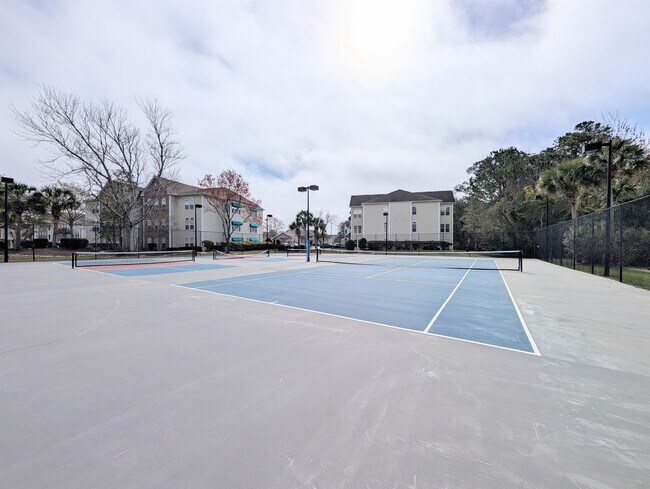 Building Photo - 9772 Leyland Dr