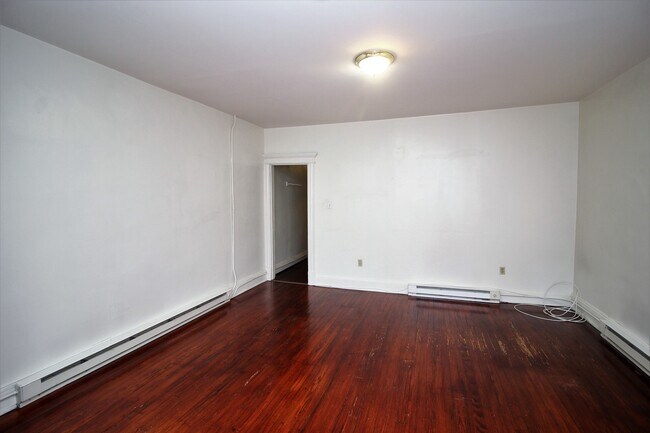 Building Photo - 2820 Guilford Ave