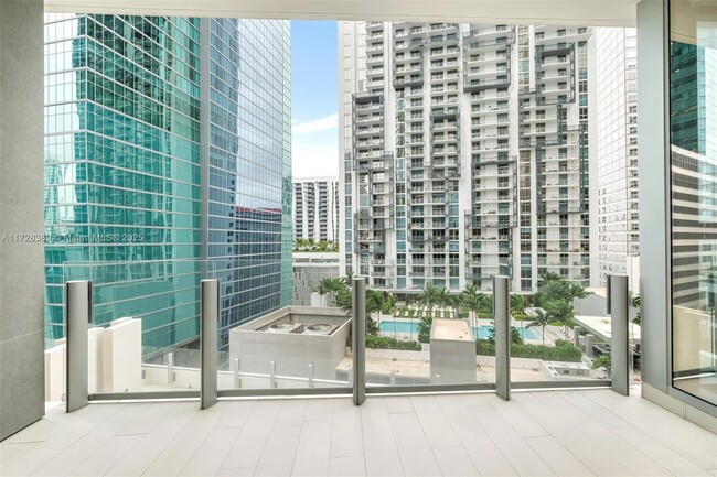 Building Photo - 300 Biscayne Blvd Way