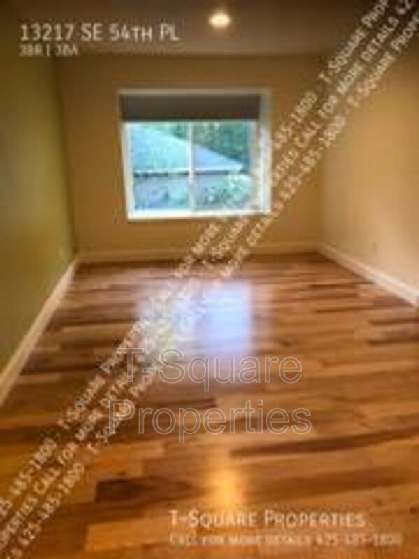 Building Photo - 13217 SE 54th Pl