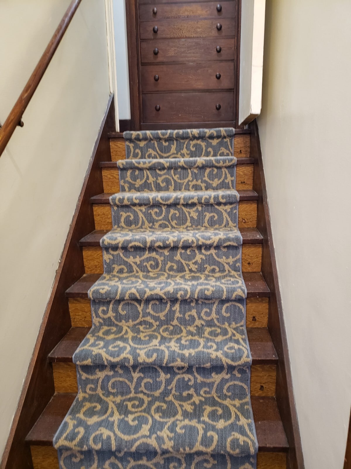 Stairwell - 613 E College St