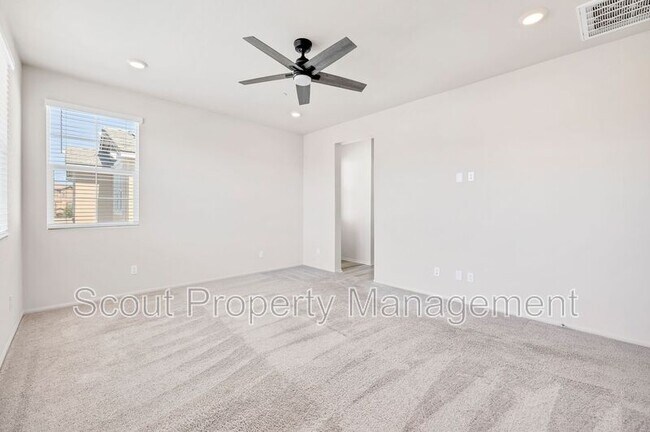 Building Photo - 40383 Birchfield Dr