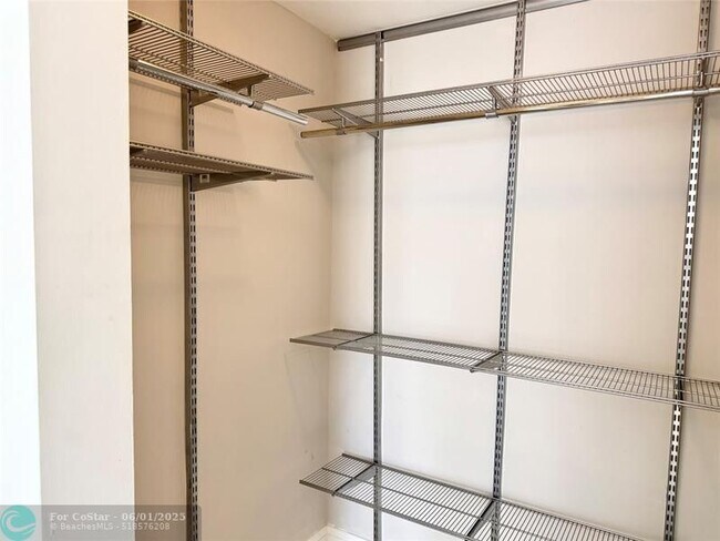 Building Photo - 7266 SW 88th St
