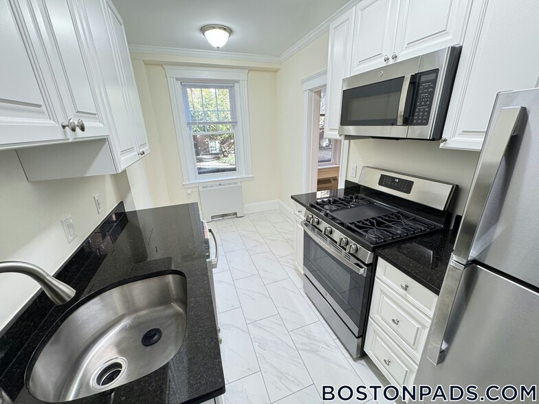 Building Photo - 20 Chauncy St