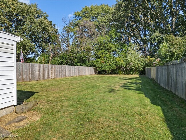 Building Photo - 4571 W 157th St