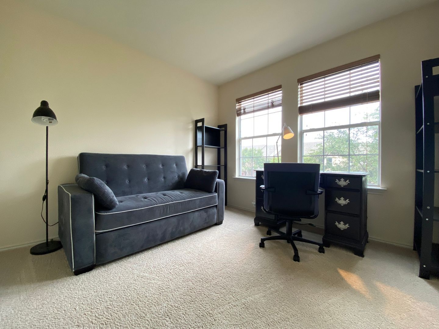 Building Photo - 2218 Central Park Ln