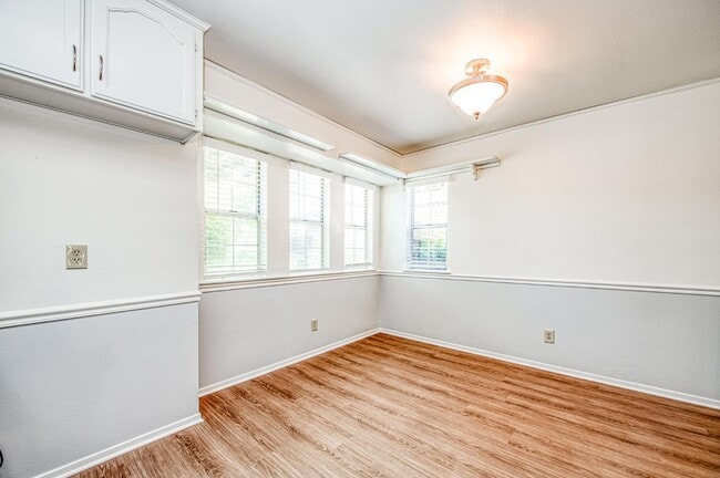 Building Photo - 6364 N Barcus Ave