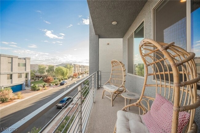 Building Photo - 8081 Misty Canyon Ave