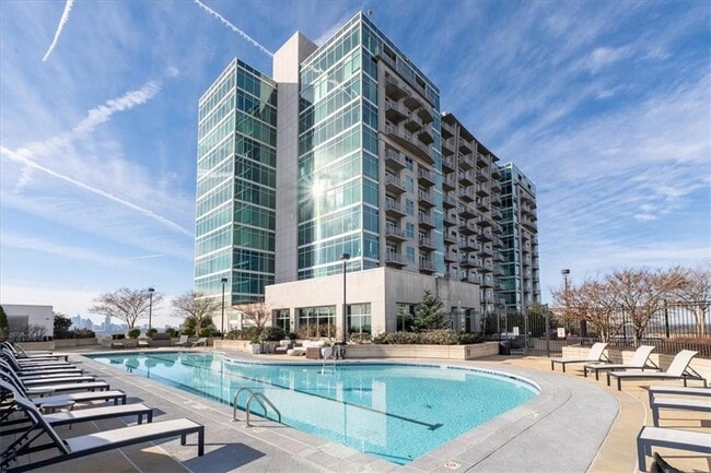 Building Photo - 250 Pharr Rd NE