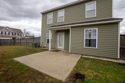 Building Photo - Available Immediately!