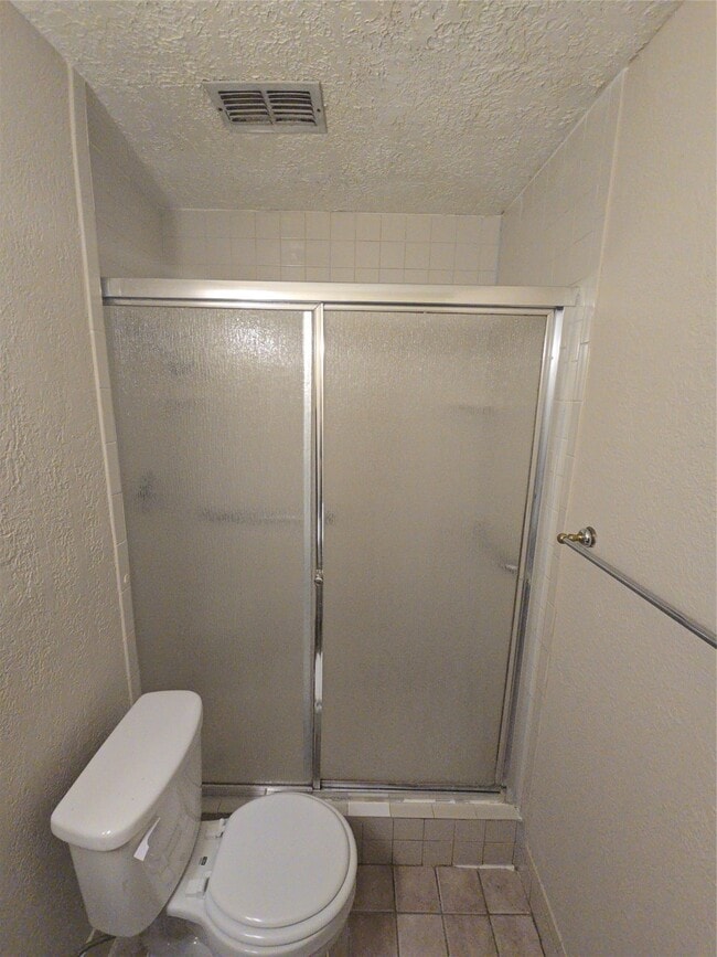 Building Photo - 618 Overbluff St