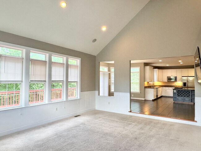 Building Photo - GORGEOUS FORMER MODEL HOME - MINUTES TO QUANTICO