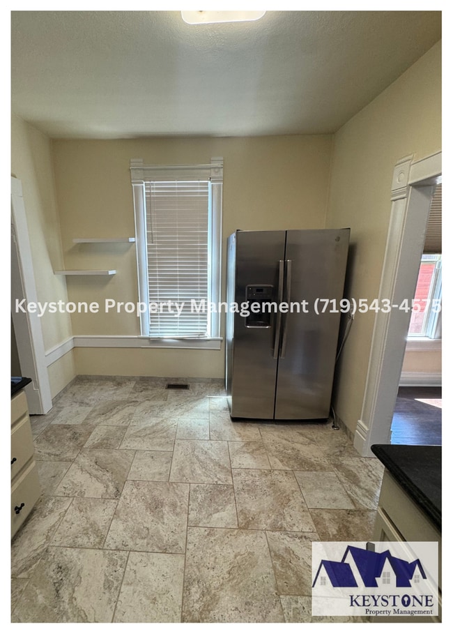 Building Photo - Charming Pet Friendly House 2 Bedroom/1.5 Bathroom/Oversized Garage $1500/$1500