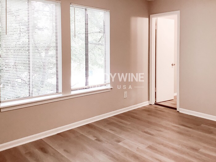 Building Photo - 2472 Westhill Ct NW