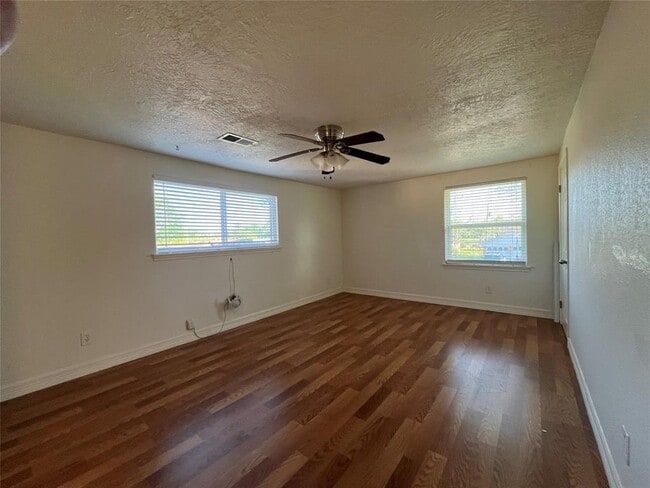Building Photo - 10815 Filey Ln