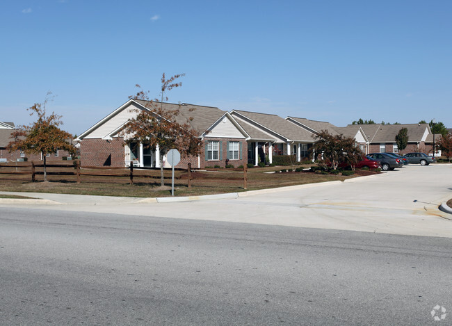 Primary Photo - Autumn Ridge Apartments