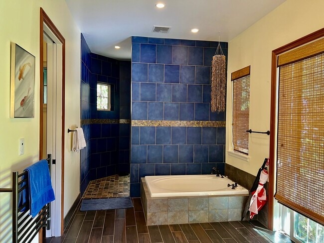 Building Photo - Rare 6-month luxury ocean-view rental with ocean views, private pool, spa, sauna, and true indoor...