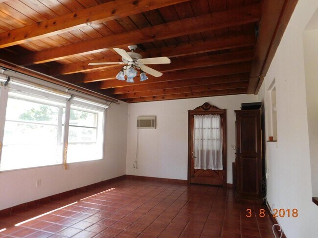 Building Photo - 6608 SW 65th St